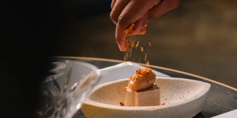 Urchin Restaurant, housed within the Hyatt Regency Cape Town, is among the restaurants making strides to reduce food waste. The team has set an ambitious goal: to get as close to zero waste as possible. In practice, that means rethinking how every ingredient is used.